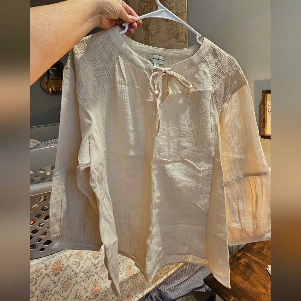 Womens Blouse. Wonderland, from Belk, Size large
